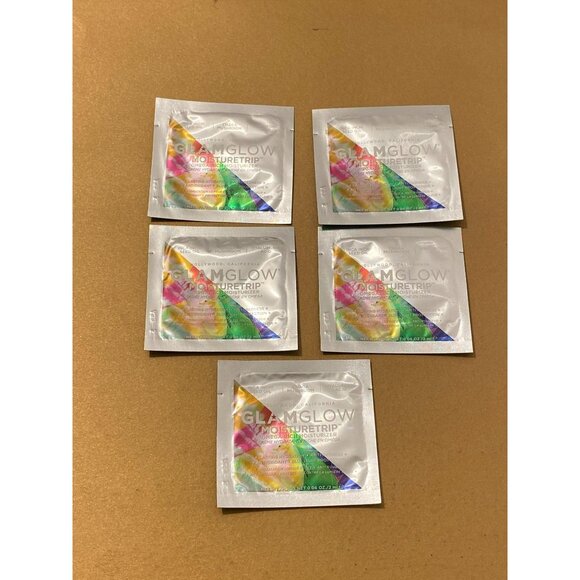 5 GlamGlow MOISTURETRIP™ Omega Rich Moisturizer - Travel Pack 0.06oz/2ml each - Picture 3 of 5